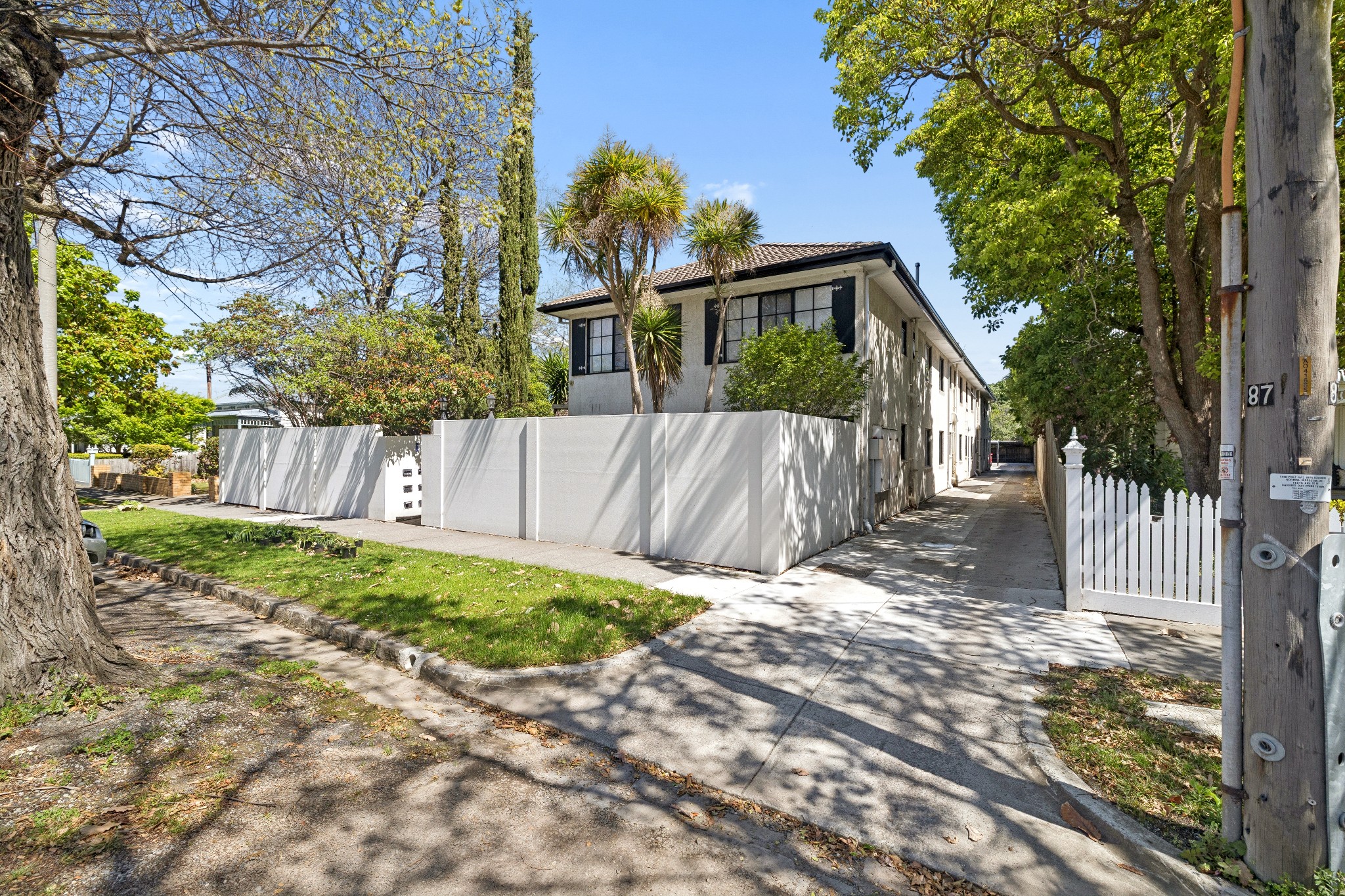 2/83 Verdon Street, WILLIAMSTOWN VIC