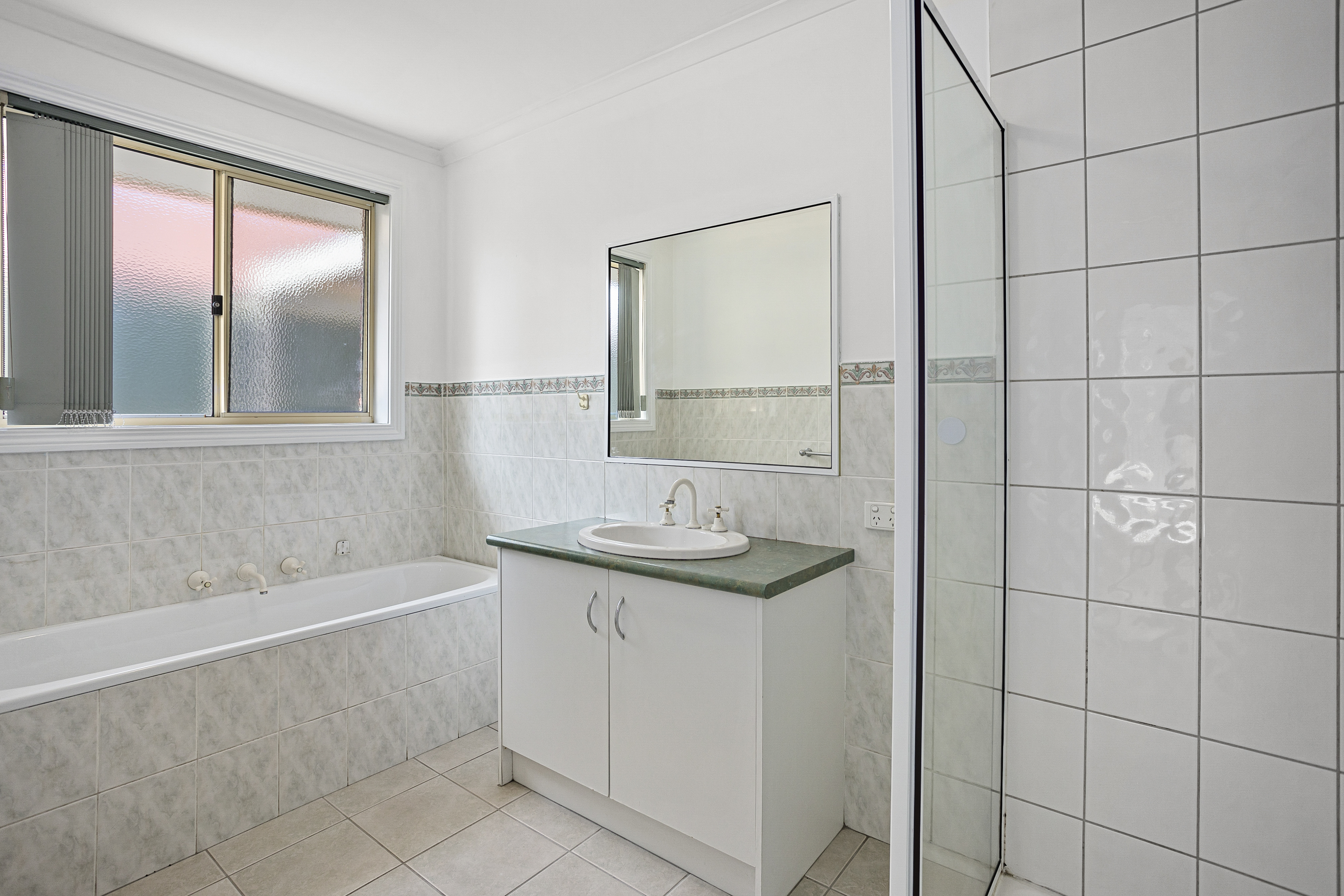 1/25 Point Cook Road, SEABROOK VIC