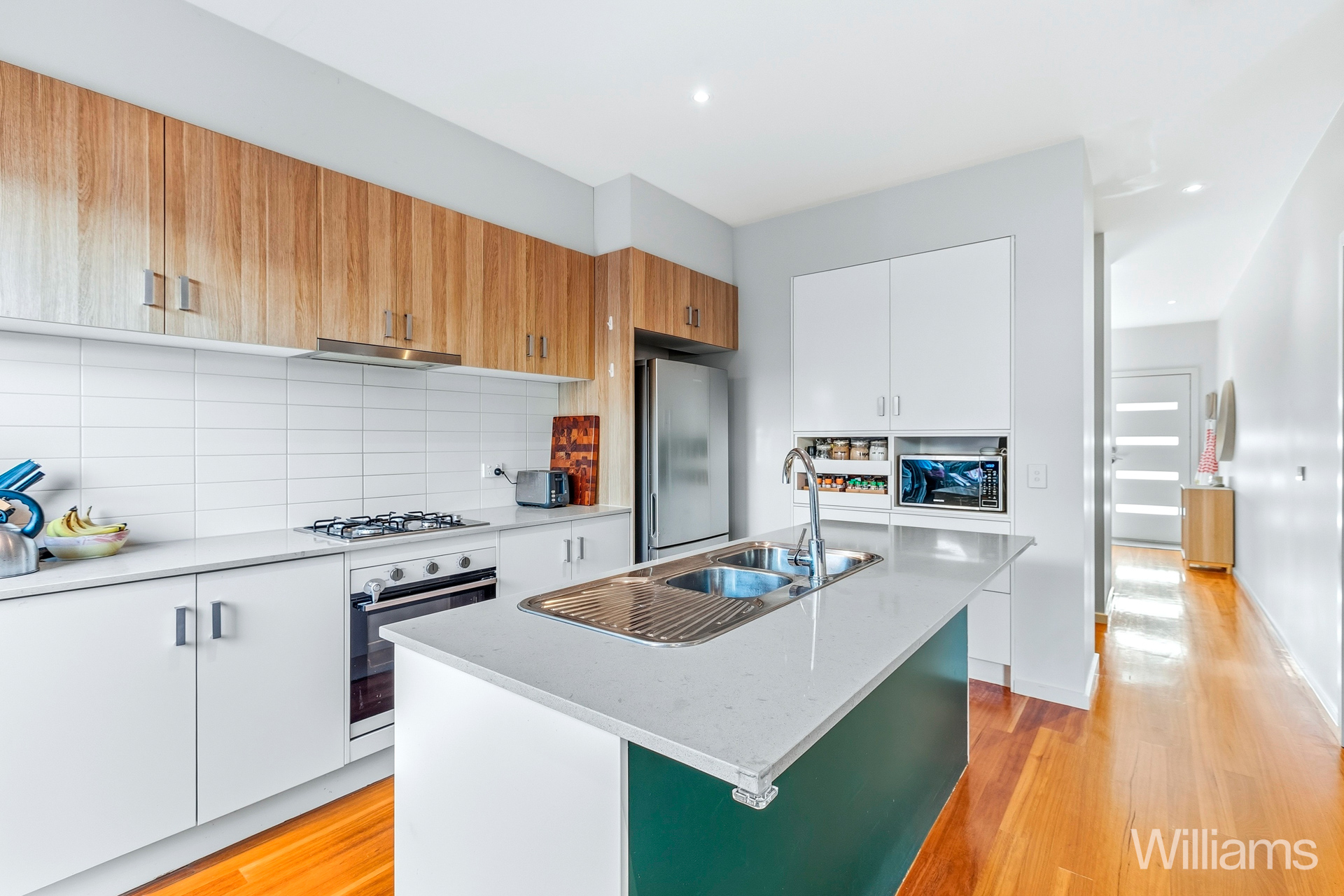 1/229 Woods Street, NEWPORT VIC